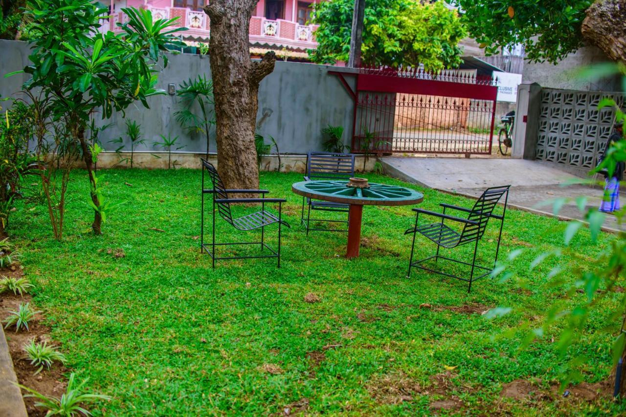 Thambu Illam Jaffna Exterior foto